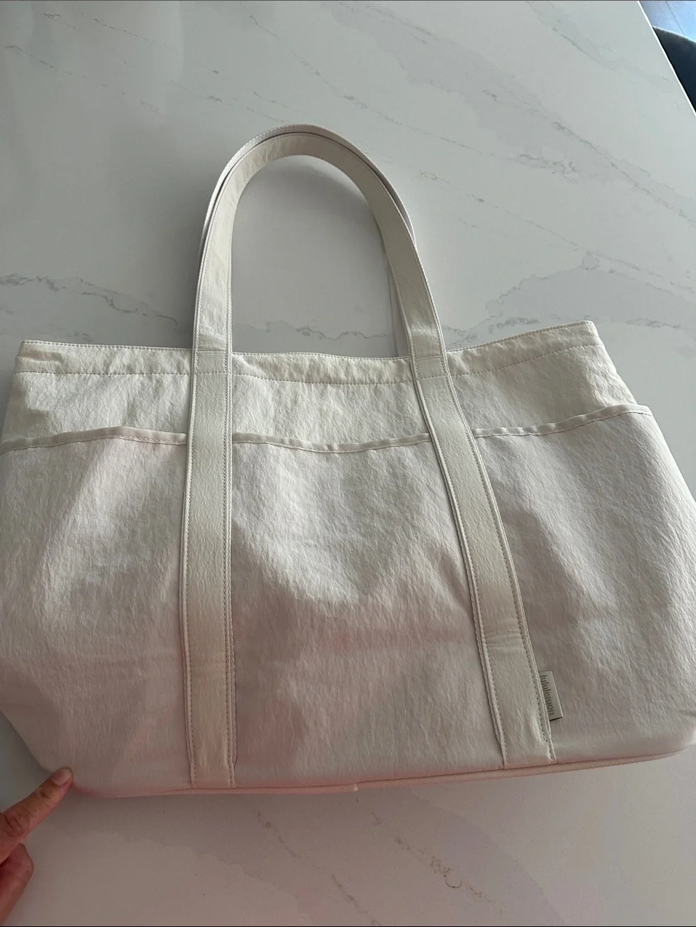 Lululemon Lunar New Year Daily Multi Pocket Tote Bag 20L in light ivory&red NWOT